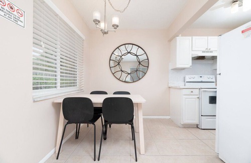 Wilton Manors Apartment | The Retreat #1 - Wilton Manors