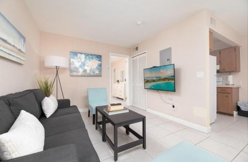 Wilton Manors Apartment | The Retreat 2 - Wilton Manors