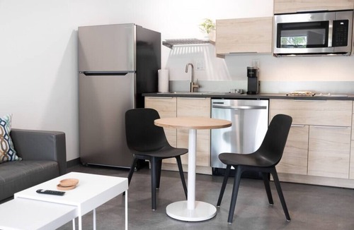 Norfolk Apartment | The Rosalie Suite 2, Steps from Norfolk's Hospitals