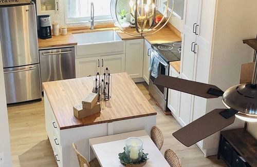 Downtown Fort Lauderdale House | The SAILOR HOUSE Walk to downtown Fort Lauderdale or golf cart to the beach
