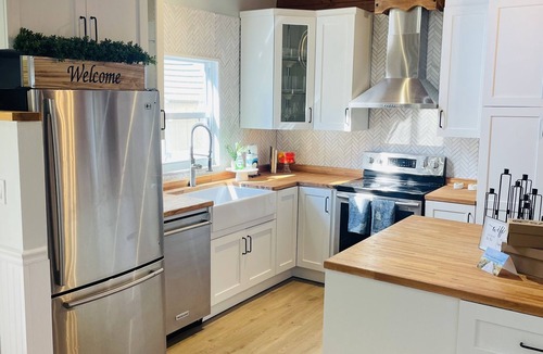 Downtown Fort Lauderdale House | The SAILOR HOUSE Walk to downtown Fort Lauderdale or golf cart to the beach