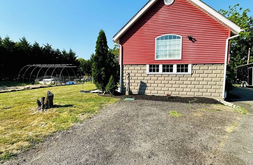 Lower Township Cottage | The Scallop Shack North Cape May - Walk to CM Winery and Nauti Distillery!