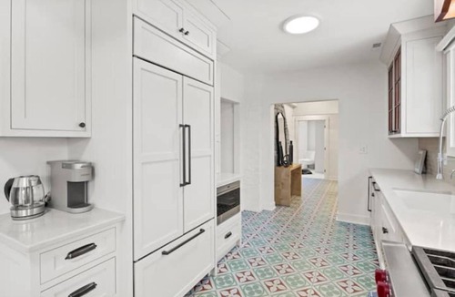 East Avenue Apartment | The Suites at 3NG - The Bridal Suite