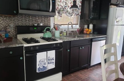 North Cape May House | The Sunflower Bungalow