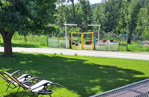 Eureka House | The Sunshine Getaway is the perfect place to relax in small town Eureka, MT!