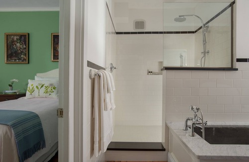 Yarmouth Port Bed & Breakfast | The Village Inn Cape Cod