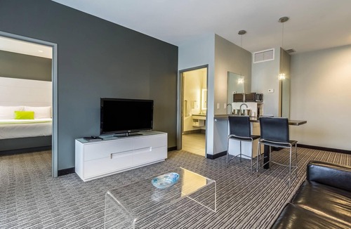 Walnut Creek Hotel | The Wallhouse Hotel, an Ascend Collection Hotel
