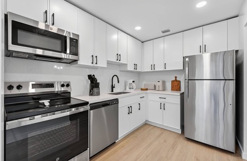 Tropic Isle Apartment | The Wave - 2 miles to Atlantic Ave- Steps from the Beach