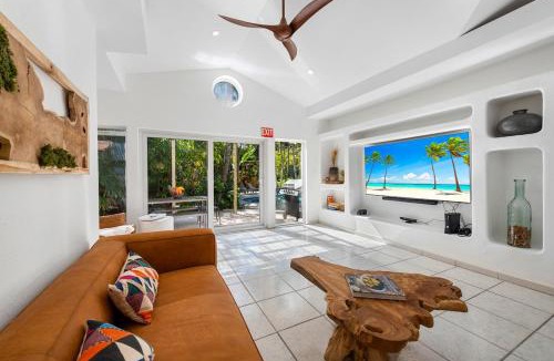 South Lake House | The Wellness Retreat- Amazing Amenities Near Beach