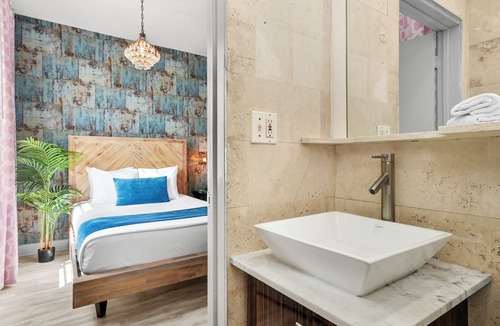 Flamingo/Lummus Hotel | The Whitelaw Hotel