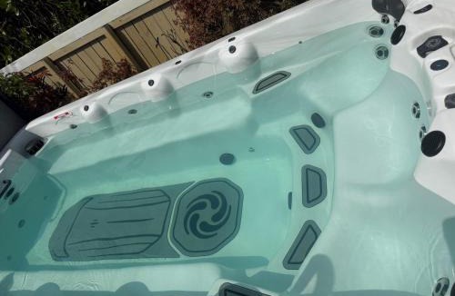 Wilton Manors House | The Wilton Woodsman at Shady Pines - Men Only - Clothing-Optional