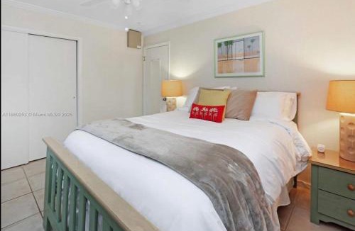 Wilton Manors House | The Wilton Woodsman at Shady Pines - Men Only - Clothing-Optional