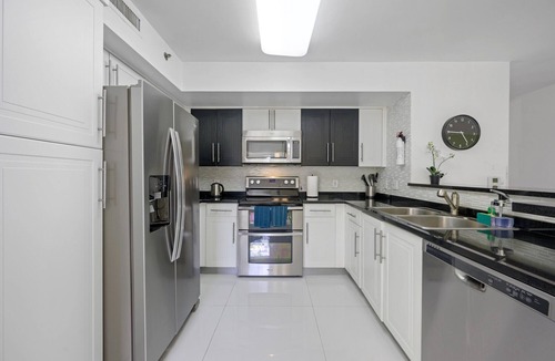 Aventura Apartment | The Yacht Club at Aventura Great unit 3BD 2BA Apt #408 Fully Equipped Wi Fi
