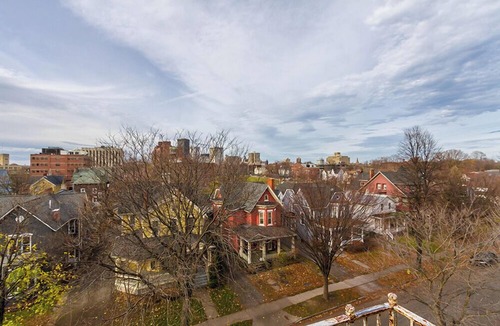 Downtown Rochester Apartment | This apartment is a 2 bedroom(s), 1 bathrooms, located in Rochester, NY.
