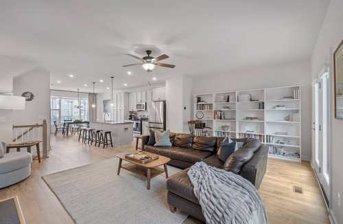 Rio House | This fully furnished, 4 bedroom/3.5 bath townhome immersed in the Belvedere neighborhood is less than 2 years old with all the updates and amenities on the interior for comfortable living. 9-12 month lease preferred for lower monthly rent amount.