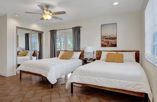 Pembroke Pines Villa | This villa is a 5 bedroom(s), 3 bathrooms, located in Pembroke Pines, FL.