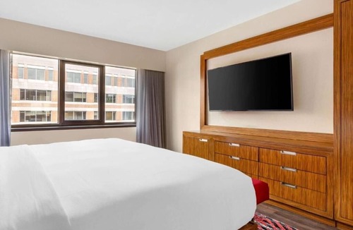 West End Hotel | Three 1-Bedroom King Suites | Free Breakfast, Kitchenettes & Hot Tub Access