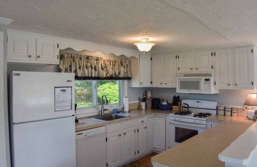 Dennis Port House | Three bedroom homes with wonderful views of Swan River and Nantucket Sound