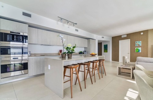 Hollywood South Central Beach Condo | Three Bedroom Paradise Above The Ocean