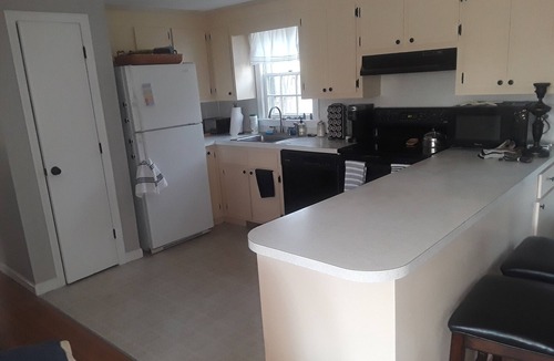 East Harwich House | Three Bedroom Two Bath Ranch in Harwich FRI TO FRI WEEKLY RENTALS ONLY PLEASE