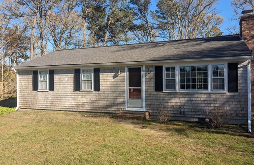 East Harwich House | Three Bedroom Two Bath Ranch in Harwich FRI TO FRI WEEKLY RENTALS ONLY PLEASE