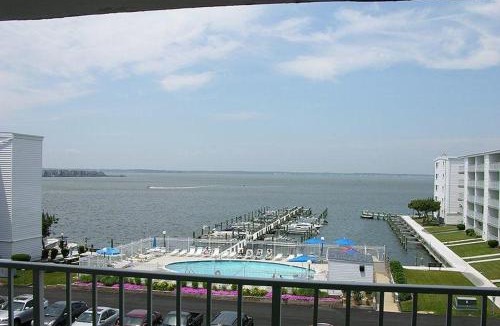 Midtown Ocean City Apartment | Thunder Island 128C Condo