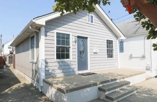 Seaside Heights Cottage | Tiki Bar | Fast WIFI | Pro Cleaned | Linens+Towels