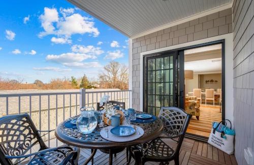 Harwich Port House | TJs Tide: Prime Location Condo w/Outdoor Deck