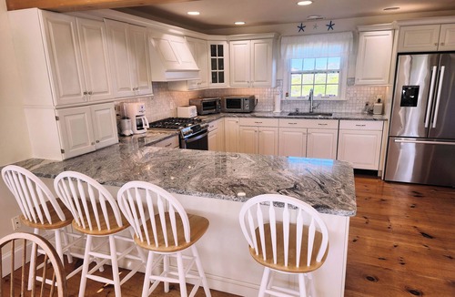 Tom Nevers House | Tom Nevers Bluff, Pool/Spa/AC, Views, 1/2 Block to Ocean, 2-MBRs, Jeep, No Pets