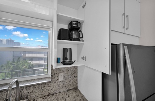 Sunny Isles Beach Condo | Top-Floor Near Beach Condo, Pool + Skyline Views