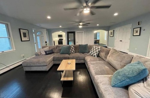 Solomons Apartment | Top floor of a home in the heart of Solomons, MD