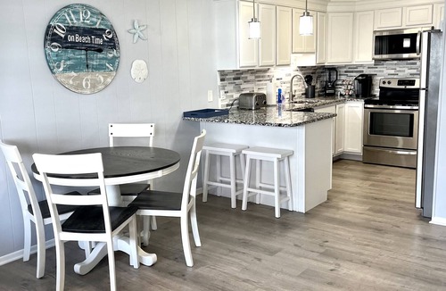 Midtown Ocean City Condo | Top Rated! Newly Remodeled Ocean Block Condo in Perfect Mid-Town Location