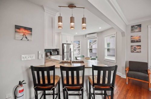 Wall House | TOP RATED! Only 4 HOUSES to BEACH! Oceanview deck and 6 beach passes included!