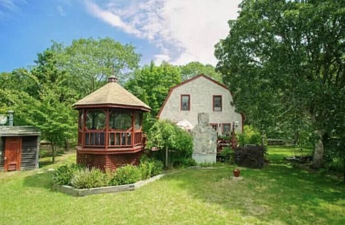 West Tisbury House | Top-Rated Vineyard Retreat: Hot Tub + Private Lambert’s Cove Beach Access!