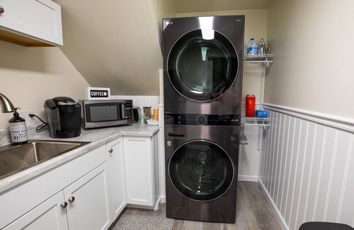 Frederica Apartment | Totally Remodeled Cozy Apartment. 2.5 miles to Delaware Turf!