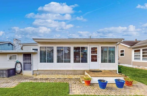 South Bethany Harbor House | Town of South Bethany waterfront home with boat ramp - 5-min walk to beach