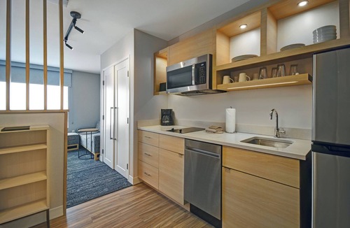 North Westport Hotel | TownePlace Suites by Marriott Westport