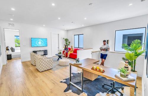 Harbordale House | Townhouse Heated Pool Centrally Located Malibu Key One