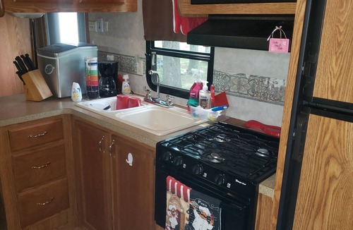Greenbush RV Rental | Trails End Chincoteague Bay 2 bedrooms+ loft. Close to Chincoteague, Ocean City