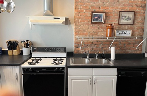 Rochester Apartment | Tranquil 2-bedroom apartment with WiFi in Rochester