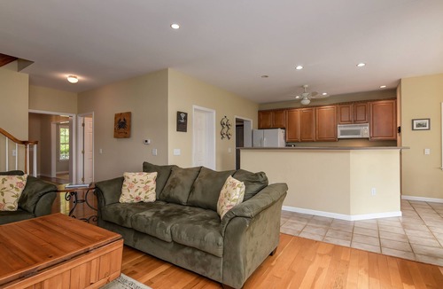 Unionville House | Tranquil Beautiful Waterfront Near Historic St. Michaels & Royal Oak