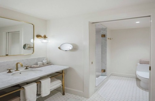 Irvington Hotel | Tranquil Room Designed for Rest & Relaxation | Seasonal Pool, Marina, Courtyard