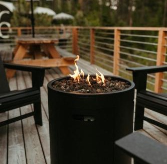 Lakeside House | TREE HAUS Cabin Retreat Sauna, Plunge, Hot Tub