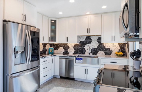 Wilton Manors Villa | Trendy 3-bedroom villa with saltwater pool and yard