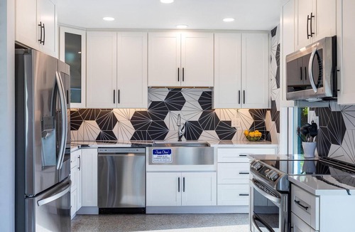 Wilton Manors Villa | Trendy 3-bedroom villa with saltwater pool and yard