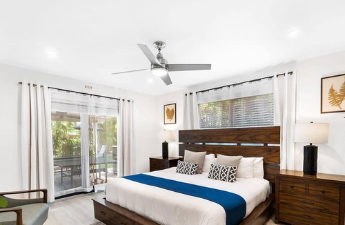 South Lake House | Trendy Renovated Home w/Amazing POOL