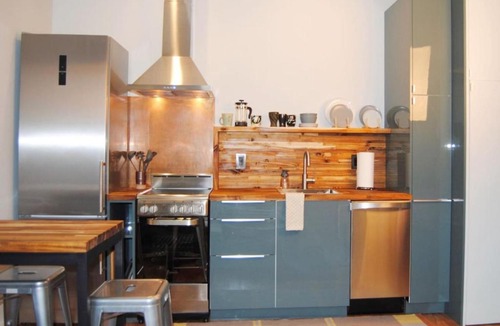 East Passyunk Crossing Apartment | Trendy Studio in Prime South Philly Neighborhood