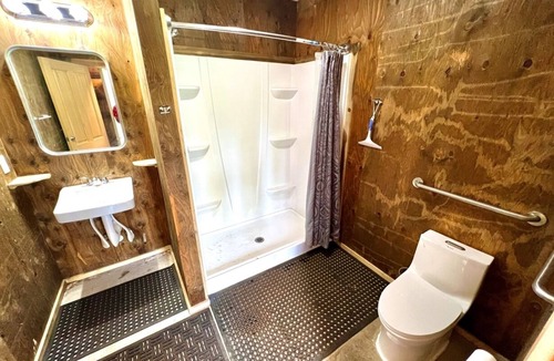 West Glacier Resort | Triple G’s Resort - Cabin 4