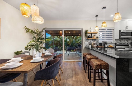 Edgewood House | Tropical Getaway + Heated Pool, Arcades–5 MIN to The Fort: Pickleball - Sleeps 8