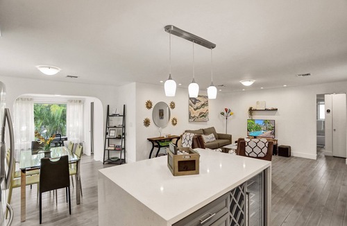 Pompano Isles House | Tropical Oasis close to all South Florida offers!